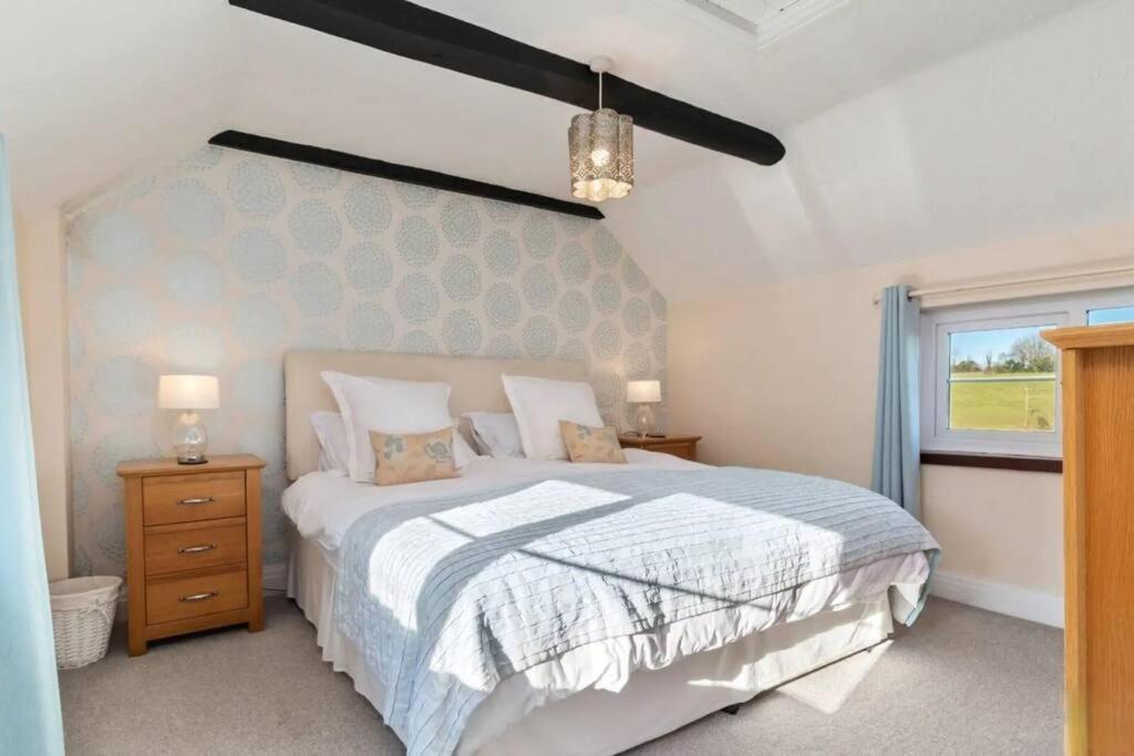 Meadowsweet Cottage Jacuzzi Edition Saundersfoot Esterno foto